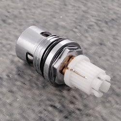 Dornbracht Keramik-Oberteil 1/2 kalt 9090031350090 linksschlie�end verk�rzt gebremst
